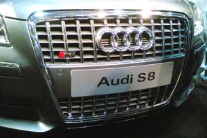 Audi S8 Kuehlergrill