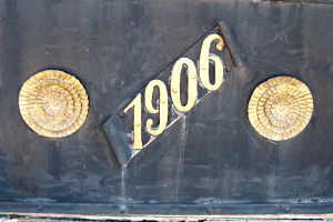 Jahreszahl 1906 an Kapellentür