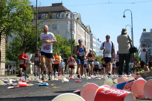 Plastikbecher beim Marathon