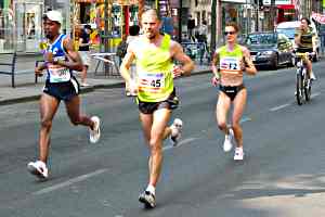 Marathonläufer und Luminita Talpos